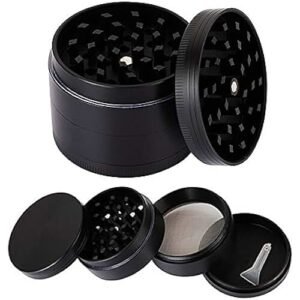 Grinder negro de cuatro piezas con tamiz y compartimiento recolector